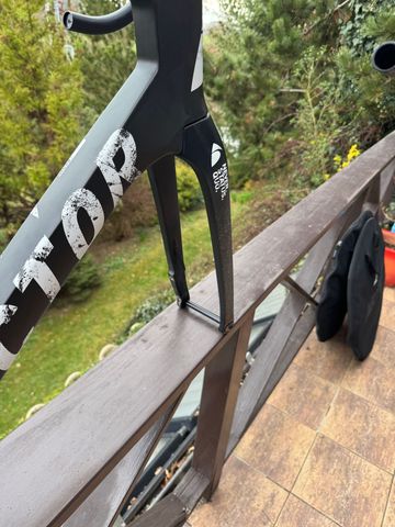 Použité Factor Ostro Frameset 2025 Road & Gravel — obrázek 2 z 7