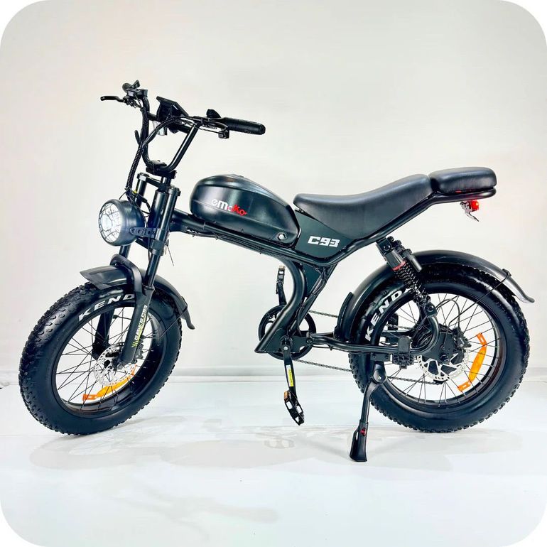 Used Emoko Emoko Custom Shimano Tourney 2025 Mountainbike — image 1 of 6