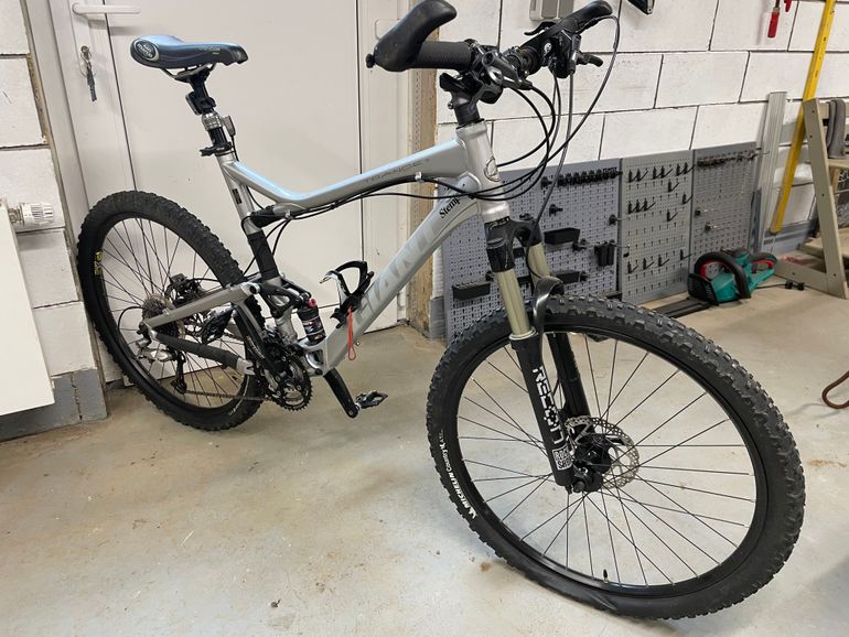 Used Giant Trance X3 2013 2013 Mountainbike, Hellgrau, 26 — image 1 of 15