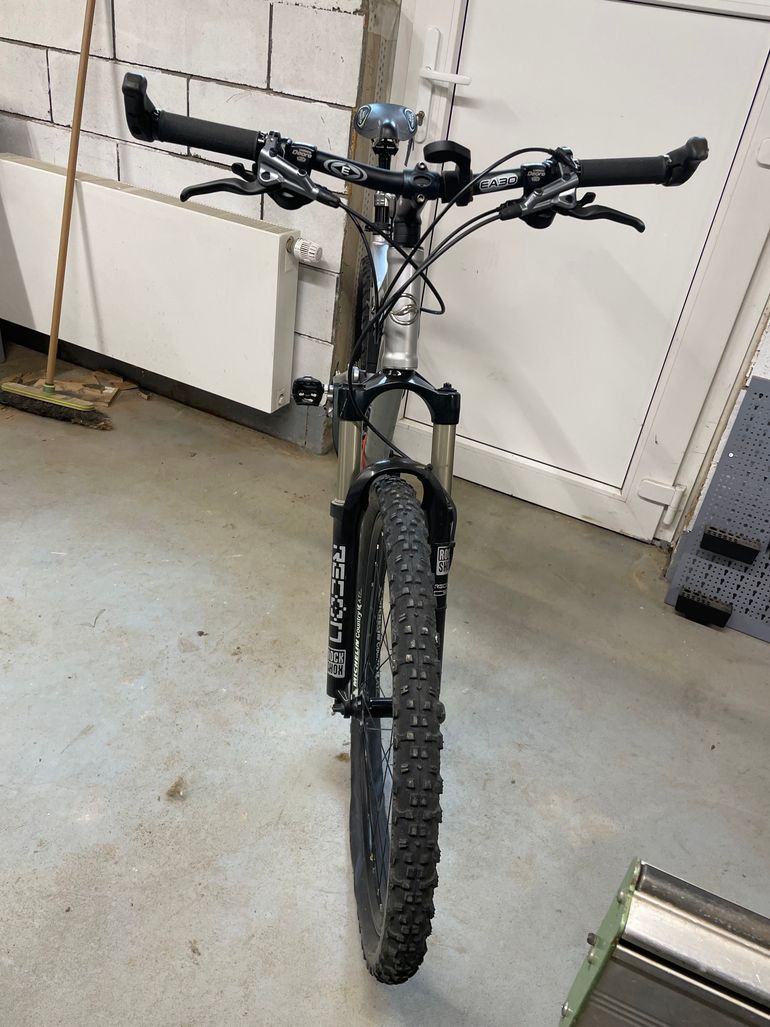 Used Giant Trance X3 2013 2013 Mountainbike, Hellgrau, 26 — image 2 of 15
