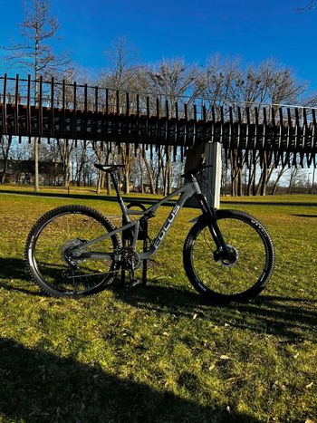 Focus, Thron Shimano Deore