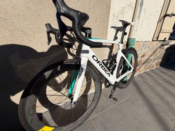 Used Orbea ORCA AERO M10iTEAM 2019 2019 Road & Gravel, White — image 3 of 7