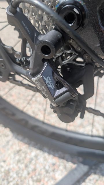 Used Trek Procaliber 9.8 2023 2023 Mountainbike, Purple, 29 — image 3 of 10
