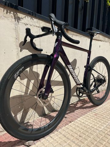 Gebrauchtes Berria Custom SRAM Rival eTap AXS 2025 Road & Gravel, Violett — Bild 12 von 13