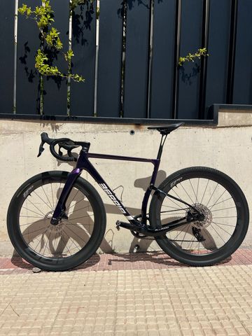 Gebrauchtes Berria Custom SRAM Rival eTap AXS 2025 Road & Gravel, Violett — Bild 2 von 13