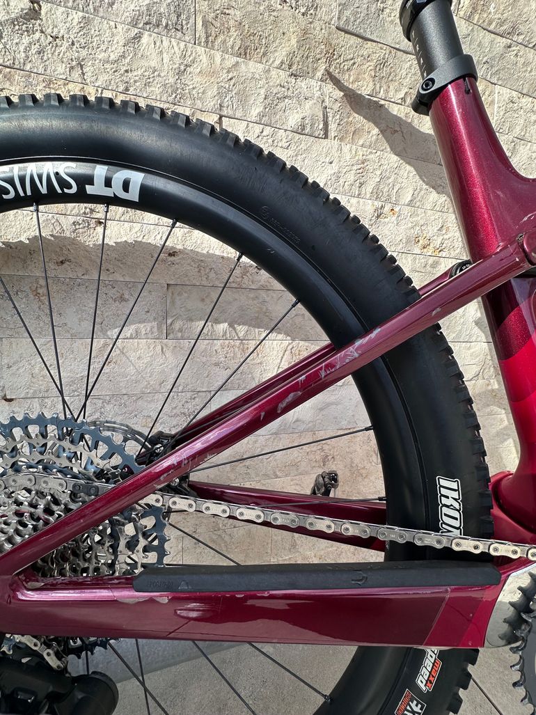 Used Canyon Lux World Cup CF 8 2024 2024 Mountainbike, Red, 29 — image 5 of 9