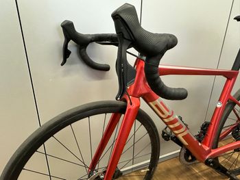 Used BMC Teammachine SLR FOUR 2023 2023 Road & Gravel, Red — image 8 of 9