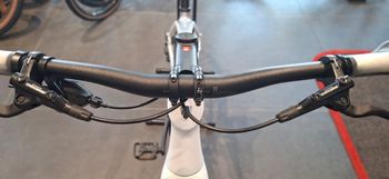Used Trek FX Sport 4 2024 2024 Urban, White — image 6 of 10