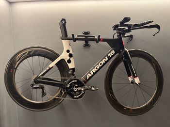 Argon 18, E-116 Triathlon TT - Size M. Shimano Di2 - Rotor Powermeter, ZIP Firecrest Wheels, Pro Missile EVO Bar