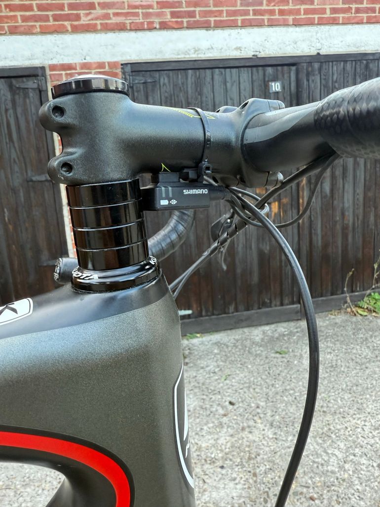 Used Kuota Kryon Ultegra Kuota Kryon Ultegra Custom Shimano Ultegra Di2 2017 Road & Gravel — image 8 of 14