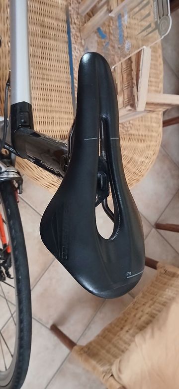 Used Dedaacciai Custom Shimano Ultegra 2020 Road & Gravel, Orange — image 9 of 17