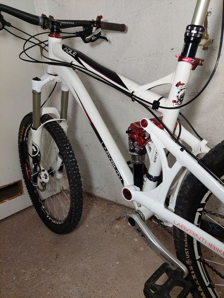 Used Labyrinth Labyrinth Custom Shimano Deore XT 2010 Mountainbike, White — image 5 of 5