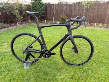 Brugt Pinarello X3 105 Di2 2024 2024 Road & Gravel — billede 1 af 12