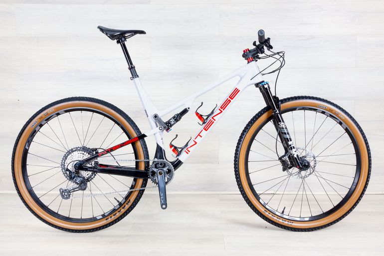 Used Intense Sniper X 2025 Mountainbike, White — image 1 of 17