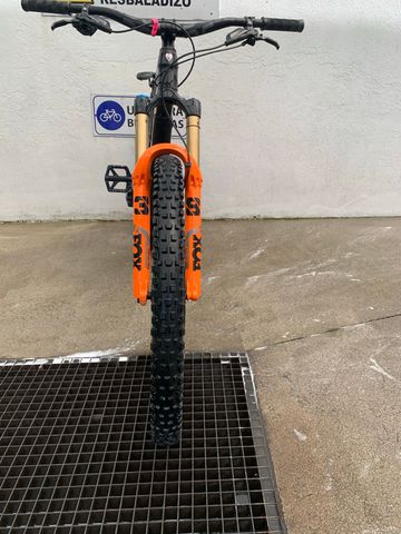 Trek Slash SRAM GX Eagle AXS 2023 Mountainbike usato, Nero — immagine 4 di 7