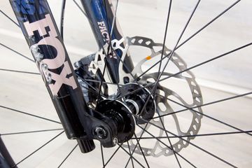 Used Giant Reign Advanced Pro 2 2020 Mountainbike, Blue — image 13 of 20