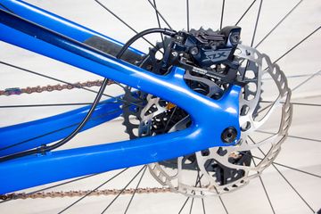 Used Giant Reign Advanced Pro 2 2020 Mountainbike, Blue — image 16 of 20