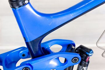 Used Giant Reign Advanced Pro 2 2020 Mountainbike, Blue — image 9 of 20
