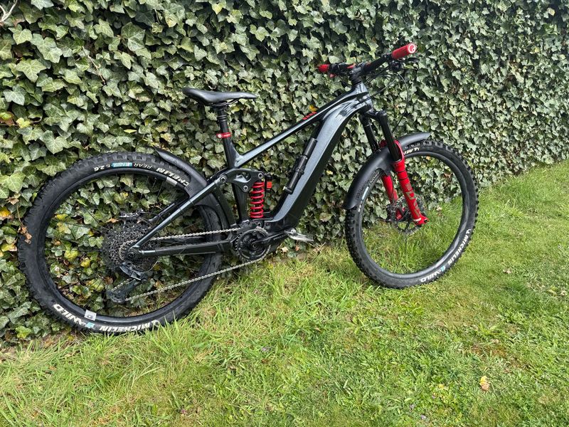 Giant Reign E+ 2, 2022 2022 MTB d'occasion