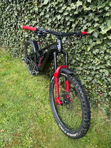 Used Giant Reign E+ 2, 2022 2022 Mountainbike, Black, 29 — image 12 of 15