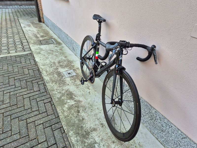 Used Colnago C60 Custom Shimano Dura Ace Di2 2016 Road & Gravel, Black — image 4 of 4