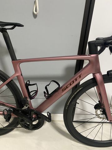 Used Scott Addict RC 30 2025 Road & Gravel, Purple — image 2 of 4