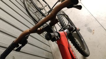 Used Nuzzi Custom Shimano Tourney 2014 Mountainbike, Red — image 2 of 3