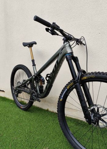 Pivot, FIREBIRD Pro XT/XTR w/ Carbon Wheels 2023