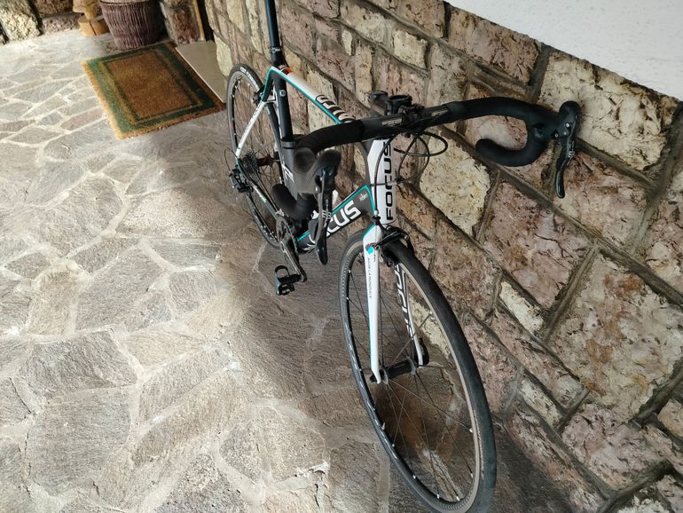 Used Focus Izalco Max AG2R 2014 Road & Gravel — image 2 of 5