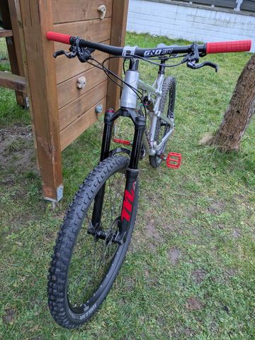 Used Nicolai Custom Shimano Deore 2015 Mountainbike, Light Gray — image 2 of 17