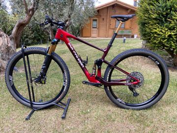 Used Lee Cougan Custom SRAM XX1 Eagle AXS 2023 Mountainbike, Red — image 2 of 15