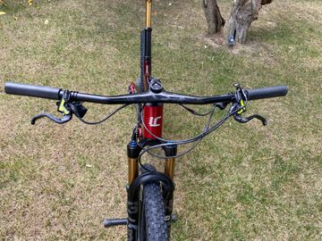 Used Lee Cougan Custom SRAM XX1 Eagle AXS 2023 Mountainbike, Red — image 6 of 15