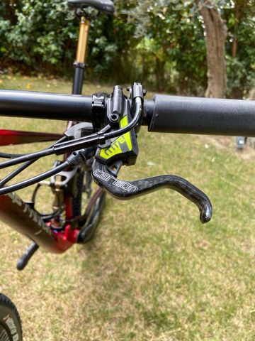 Used Lee Cougan Custom SRAM XX1 Eagle AXS 2023 Mountainbike, Red — image 8 of 15
