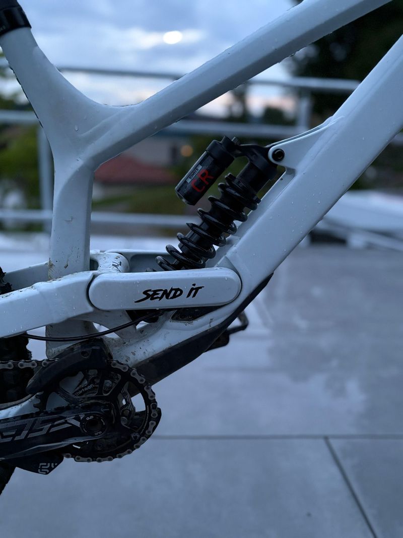 Gebrauchtes YT Industries Tues CORE 1 2025 2025 Mountainbike, Weiß, 27.5 — Bild 5 von 7