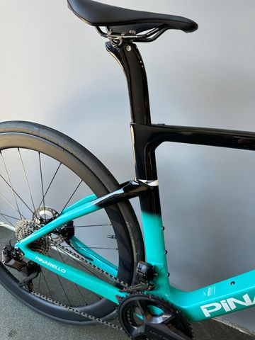 Pinarello F7 Shimano Ultegra Di2 2026 Road & Gravel d'occasion — image 6 sur 11