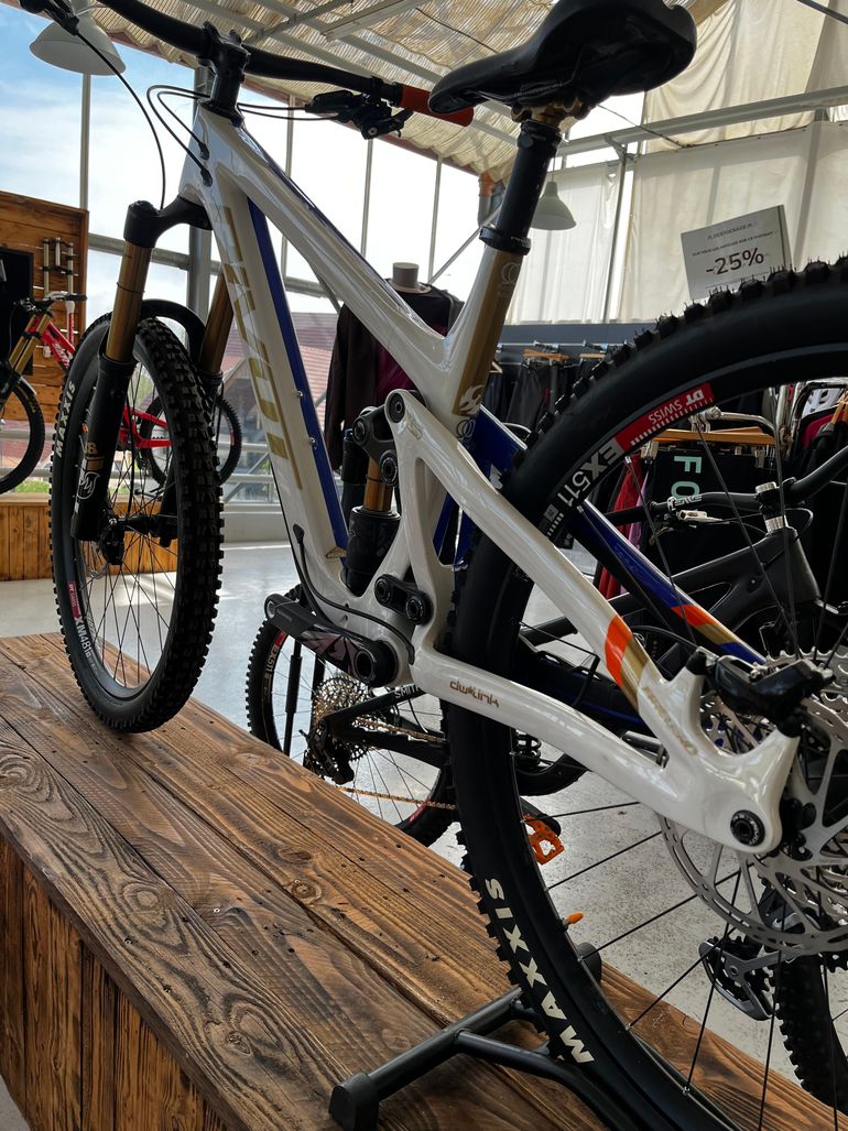 Used Pivot FIREBIRD Frame 2024 Frameset 2024 Mountainbike — image 1 of 5