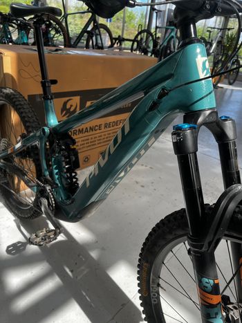 Pivot, SHUTTLE LT Shimano Deore XT