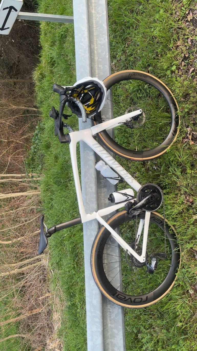 Used Specialiced Specialiced Custom SRAM Force eTap AXS 2021 Road & Gravel, Blanco — image 2 of 6