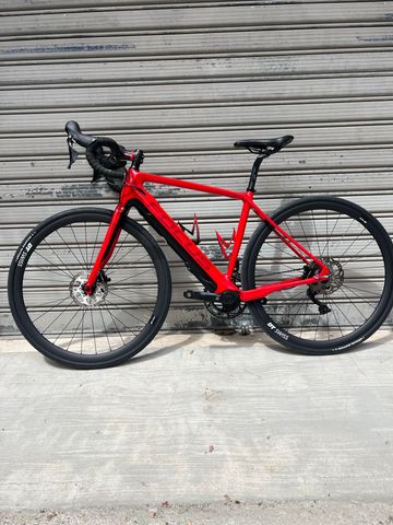 Tweedehands Focus PARALANE² 9.5 2021 2021 Road & Gravel — afbeelding 2 van 14