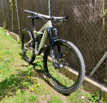 Gebrauchtes Specialized Enduro Elite 29 2019 2019 Mountainbike, Weiß, 29 — Bild 4 von 5