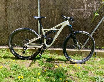 Gebrauchtes Specialized Enduro Elite 29 2019 2019 Mountainbike, Weiß, 29 — Bild 1 von 5