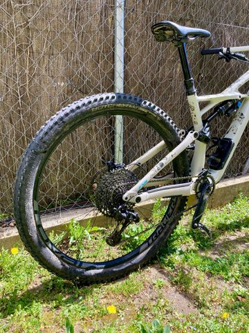 Gebrauchtes Specialized Enduro Elite 29 2019 2019 Mountainbike, Weiß, 29 — Bild 3 von 5