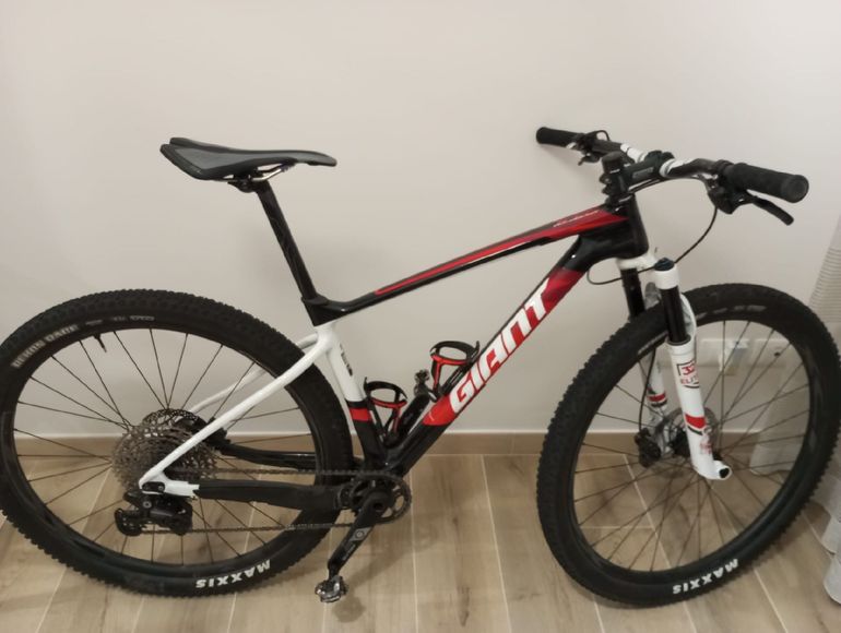 Used Giant Tcx Shimano Deore 2020 Mountainbike, Red — image 1 of 8