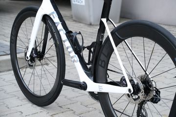 Brugt Factor Ostro Shimano Ultegra Di2 2024 Road & Gravel — billede 18 af 28