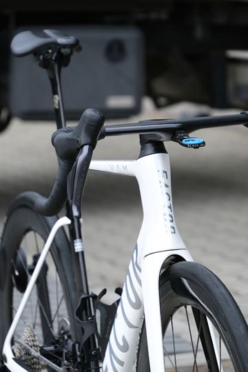 Brugt Factor Ostro Shimano Ultegra Di2 2024 Road & Gravel — billede 10 af 28