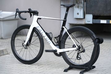 Brugt Factor Ostro Shimano Ultegra Di2 2024 Road & Gravel — billede 11 af 28