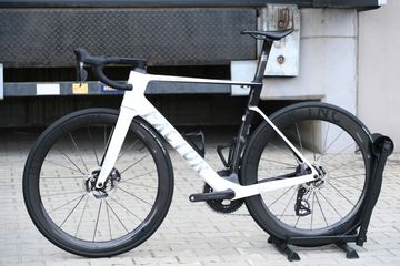 Brugt Factor Ostro Shimano Ultegra Di2 2024 Road & Gravel — billede 2 af 28