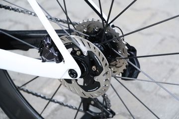 Brugt Factor Ostro Shimano Ultegra Di2 2024 Road & Gravel — billede 13 af 28