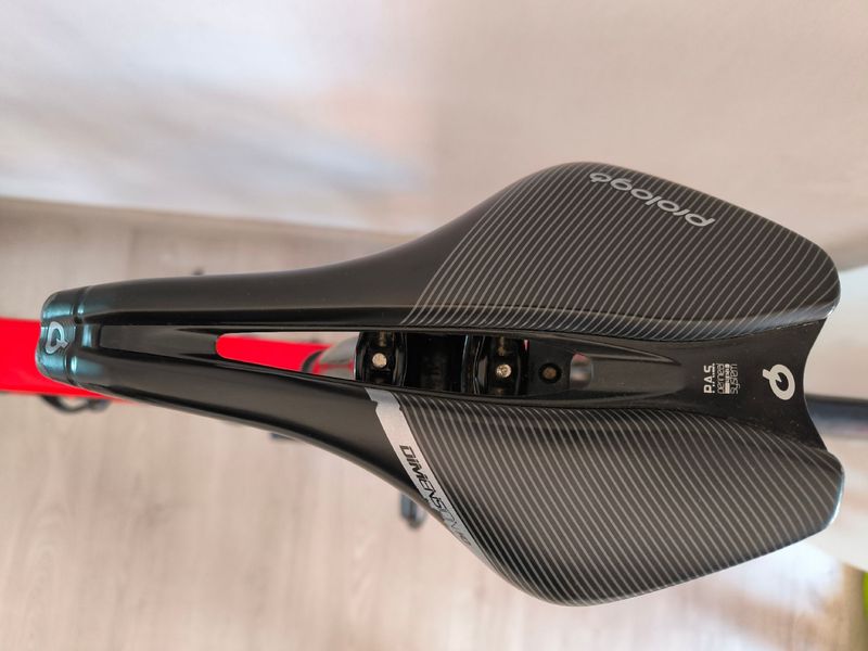 Used Orbea ORCA M10iLTD 2018 2018 Road & Gravel, Red — image 5 of 14