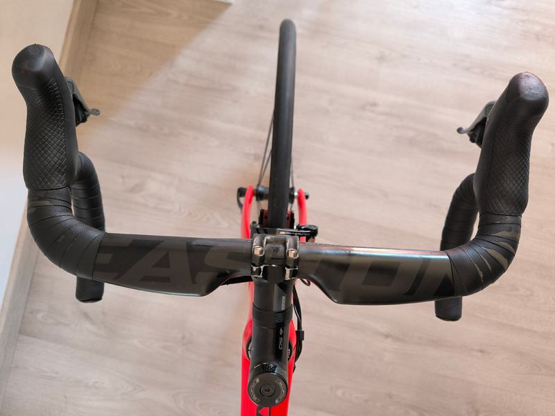Used Orbea ORCA M10iLTD 2018 2018 Road & Gravel, Red — image 10 of 14